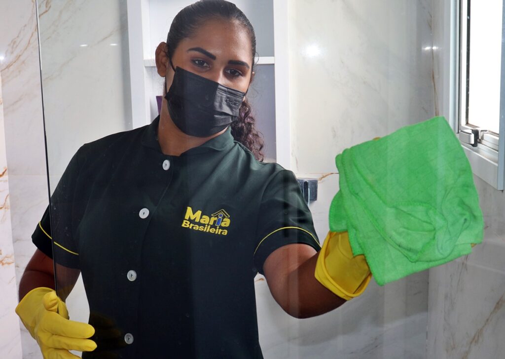 Maior Franquia De Limpeza Do País, Maria Brasileira Chega À Campina Com Propósito De Facilitar A Vida Das Pessoas A Execucao Do Trabalho E Padronizada Com Utilizacao De Uniforme Mascara Luva E Outros Acessorios Maior Franquia De Limpeza Do País, Maria Brasileira Chega À Campina Com Propósito De Facilitar A Vida Das Pessoas