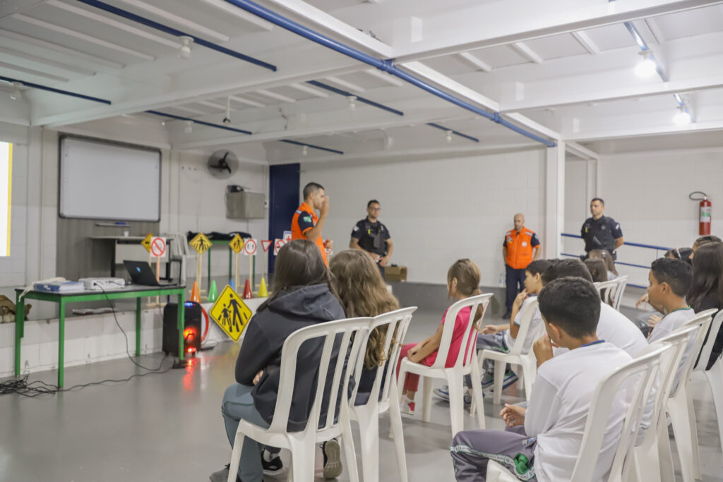 Campina Promove Campanha Maio Amarelo Com Blitz E Palestras Ofn45U3Xtjr Campina Promove Campanha Maio Amarelo Com Blitz E Palestras