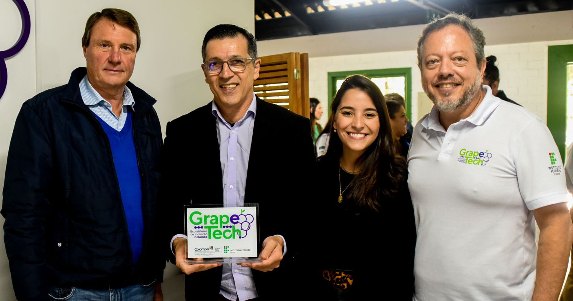 Implantação da primeira incubadora de negócios em Colombo recebe apoio do Estado