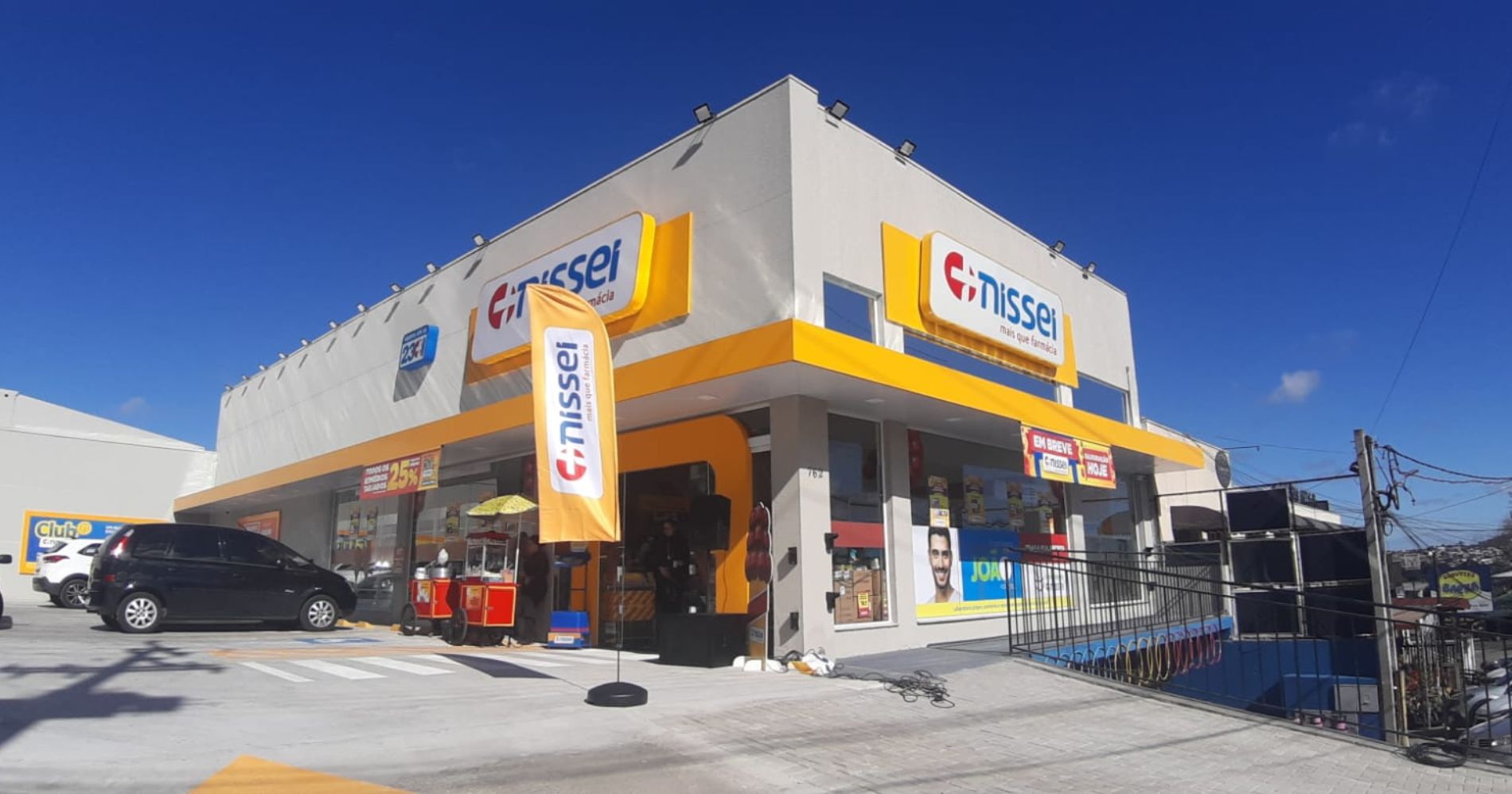 Farmácia Nissei migra de endereço e faz reinauguração da nova loja em Quatro Barras