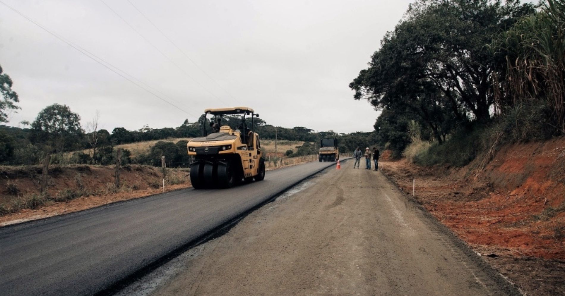 Pavimentação da Marginal do Contorno Leste irá facilitar acesso à rodovia para moradores da Borda do Campo