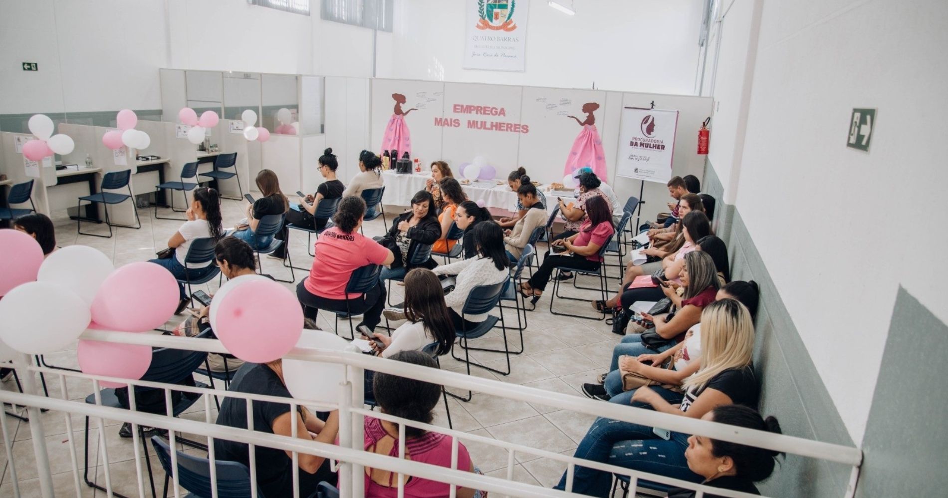 Prefeitura de Quatro Barras lança programa "Emprega + Mulheres"