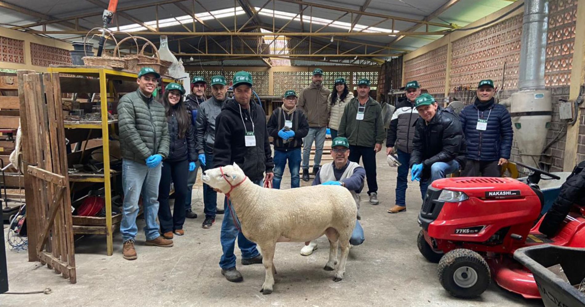 Secretaria de Meio Ambiente e Agricultura promove curso de ovinocultura de corte para produtores rurais do município