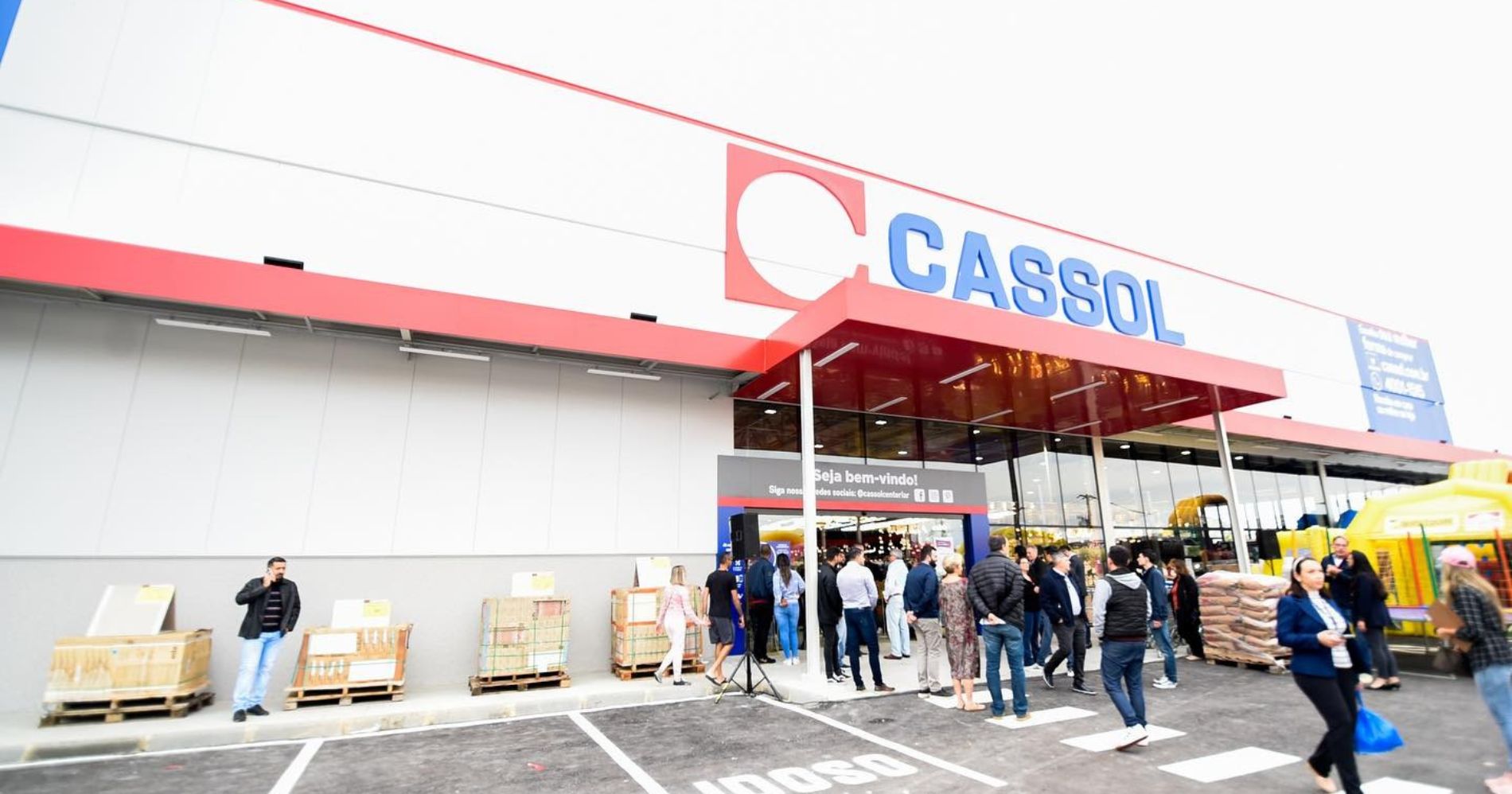 Colombo recebe a 31ª loja da Cassol Centerlar