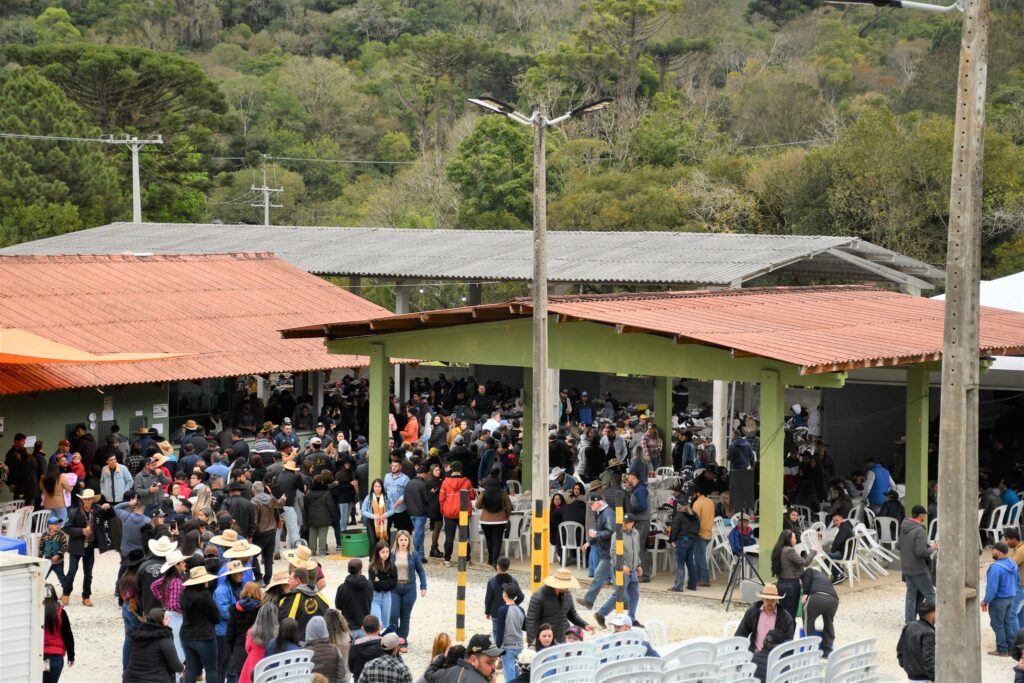 4ª Festa Do Interior Será Comemorada Com Cavalgada E 1 Tonelada De Costela O Evento E Considerado O Maior Do Interior De Campina Grande Do Sul 4ª Festa Do Interior Será Comemorada Com Cavalgada E 1 Tonelada De Costela