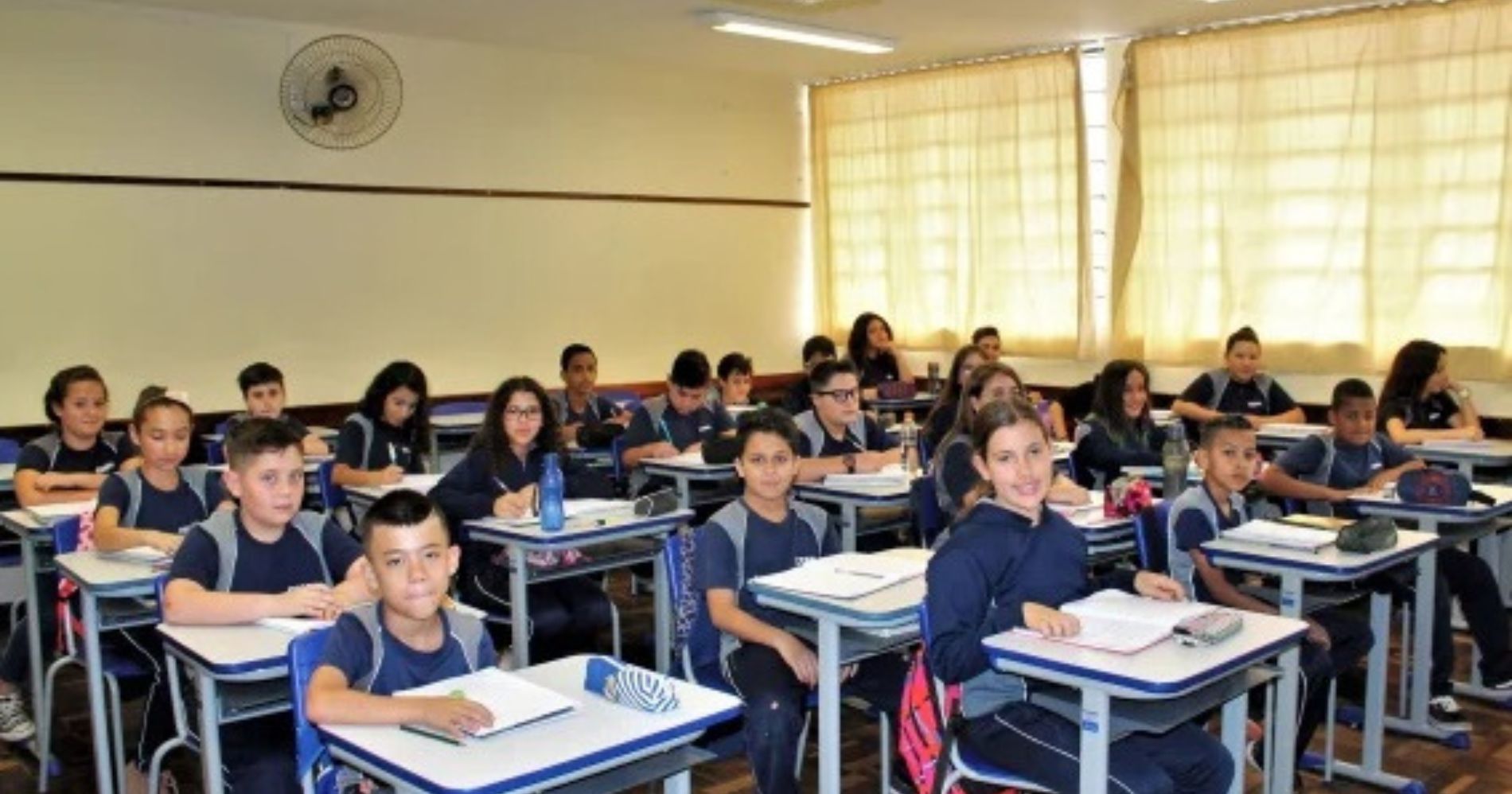 Oferta de escola em tempo integral no Paraná recebe apoio do deputado Alexandre Curi