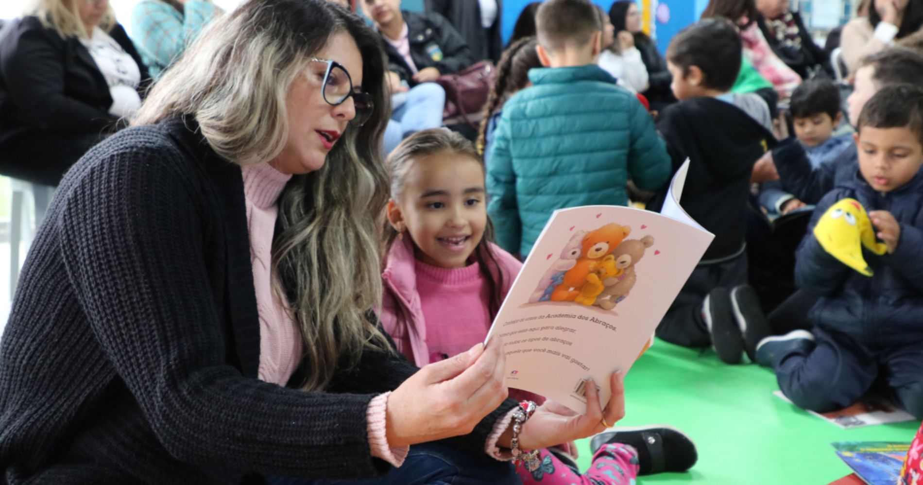 Secretaria de Educação de Pinhais promove projeto de incentivo à leitura