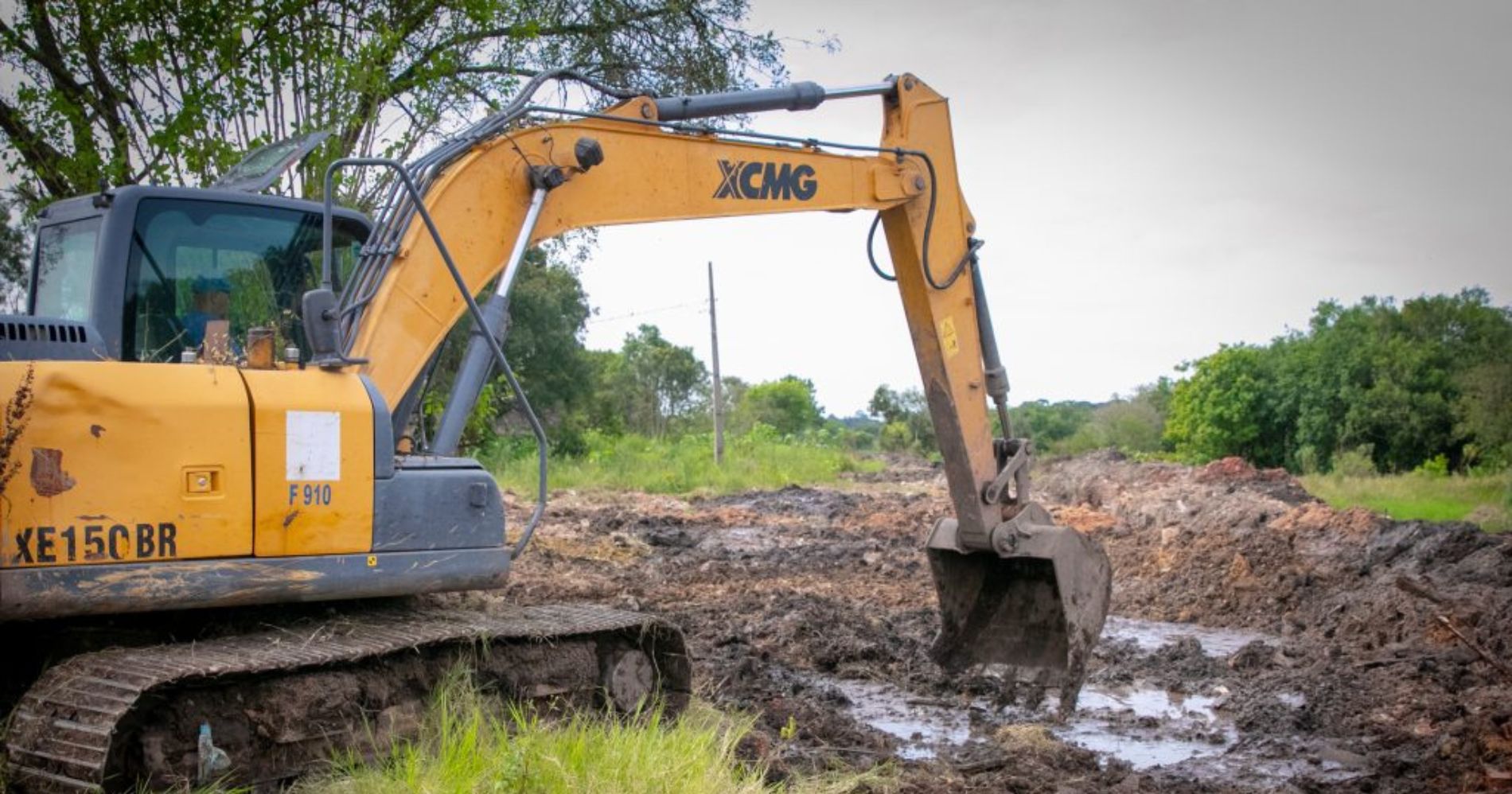 Prefeitura de São José dos Pinhais inicia obras do Canal Extravasor no Guatupê