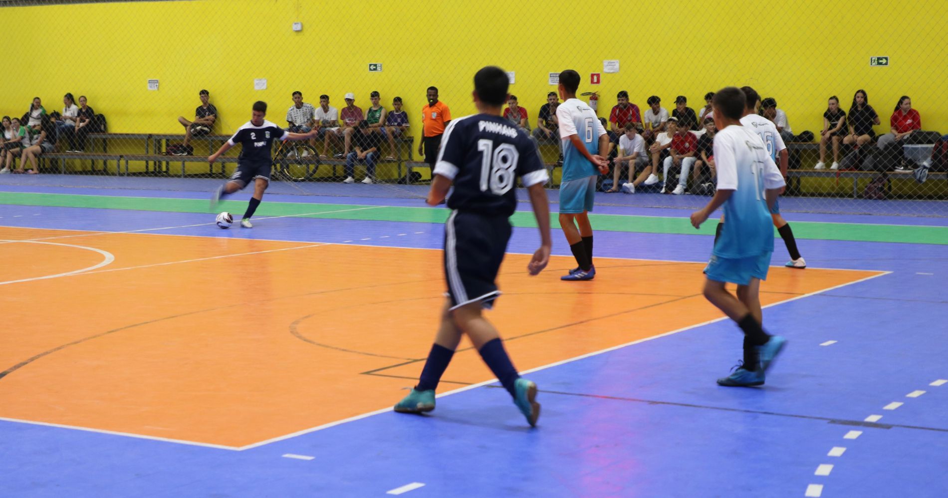 Time masculino de Pinhais conquista o vice-campeonato do Metropolitano de Futsal