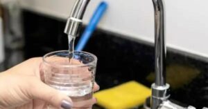 Sanepar avisa sobre falta de água em 22 bairros de Piraquara e Colombo; veja a lista