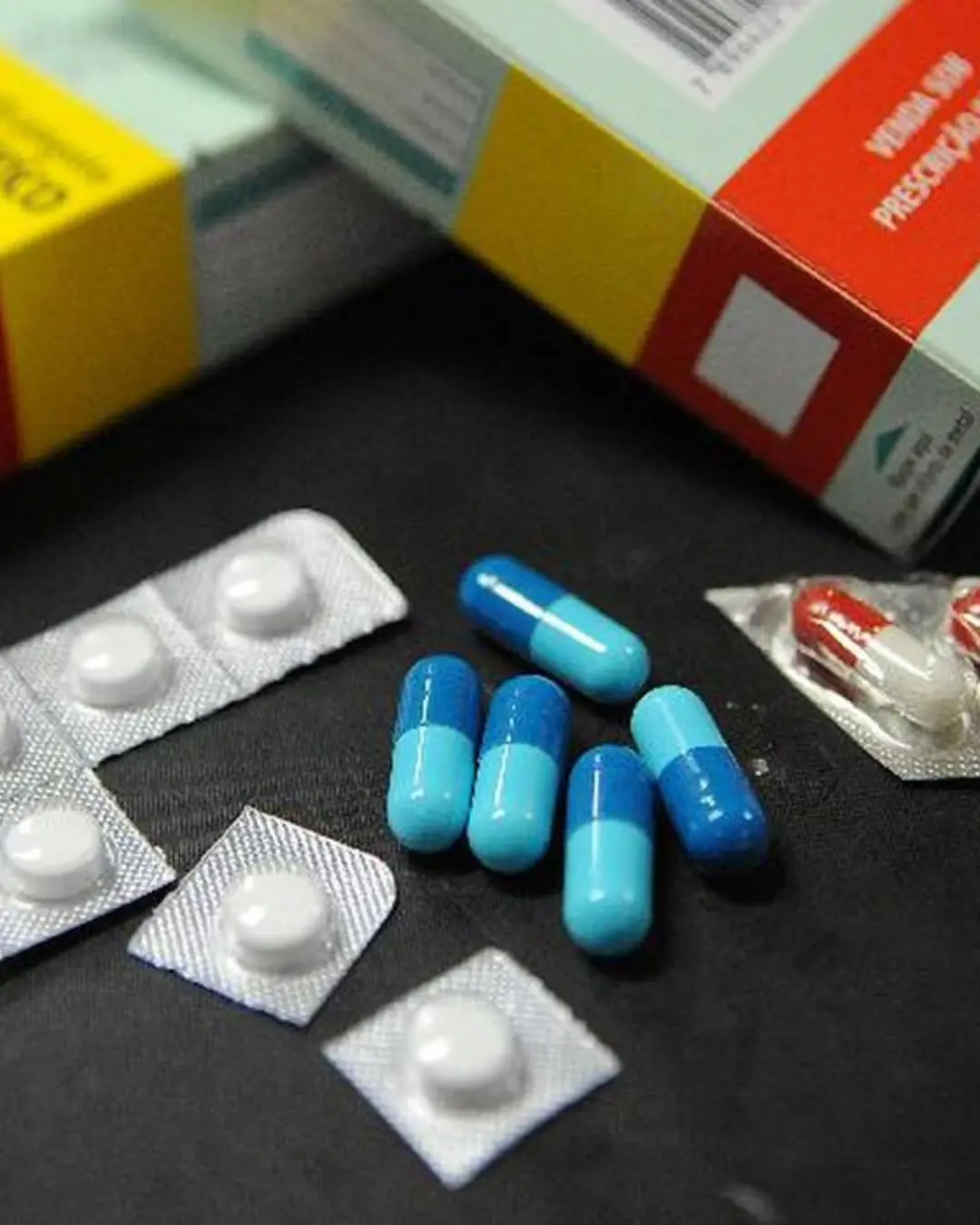 Imagem de destaque - Campanha busca incentivar descarte apropriado de remédios no Brasil