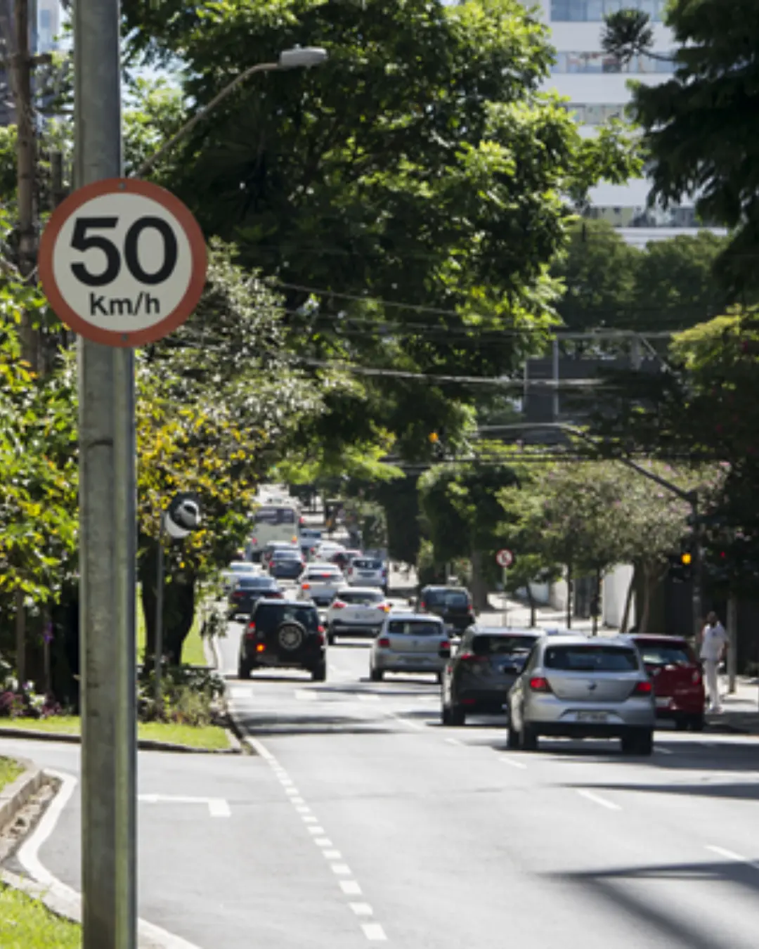 Prefeitura de Curitiba inicia nesta quarta a recuperação de 3,3 km do pavimento da Avenida Silva Jardim