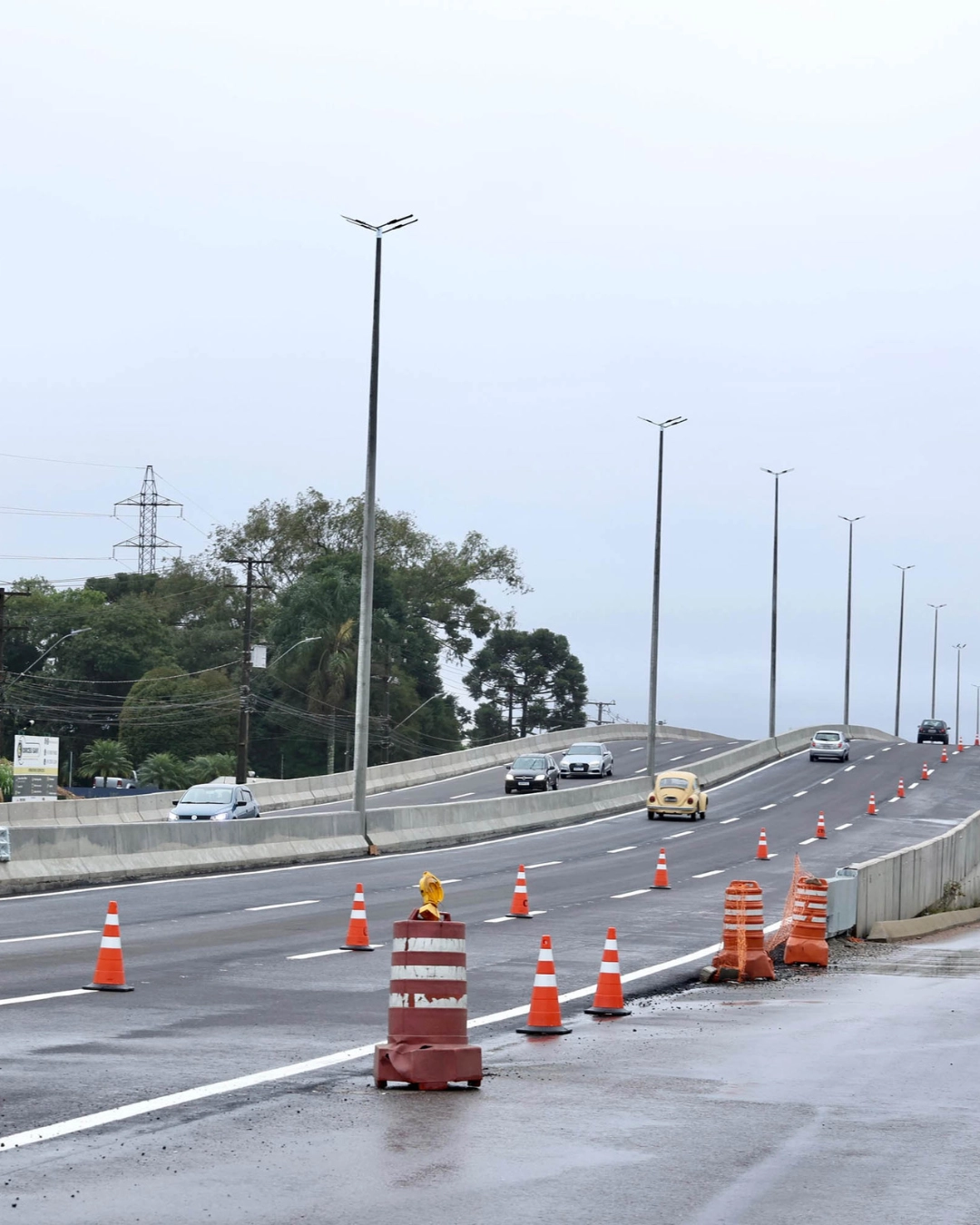 Imagem de destaque - Novo viaduto em São José dos Pinhais tem pista superior aberta ao tráfego