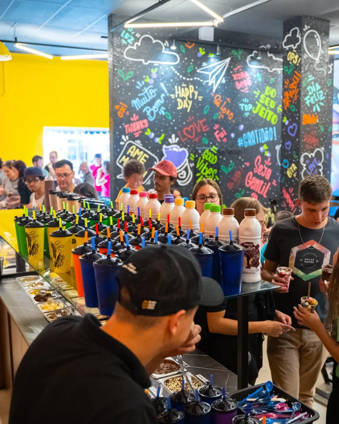 A maior rede de açaí self-service do Brasi, a The Best Açaí, inaugura em Quatro Barras