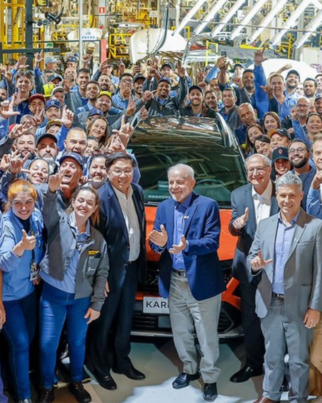 Visita de Lula à Renault em São José dos Pinhais marca anúncio de nova obra na BR-487