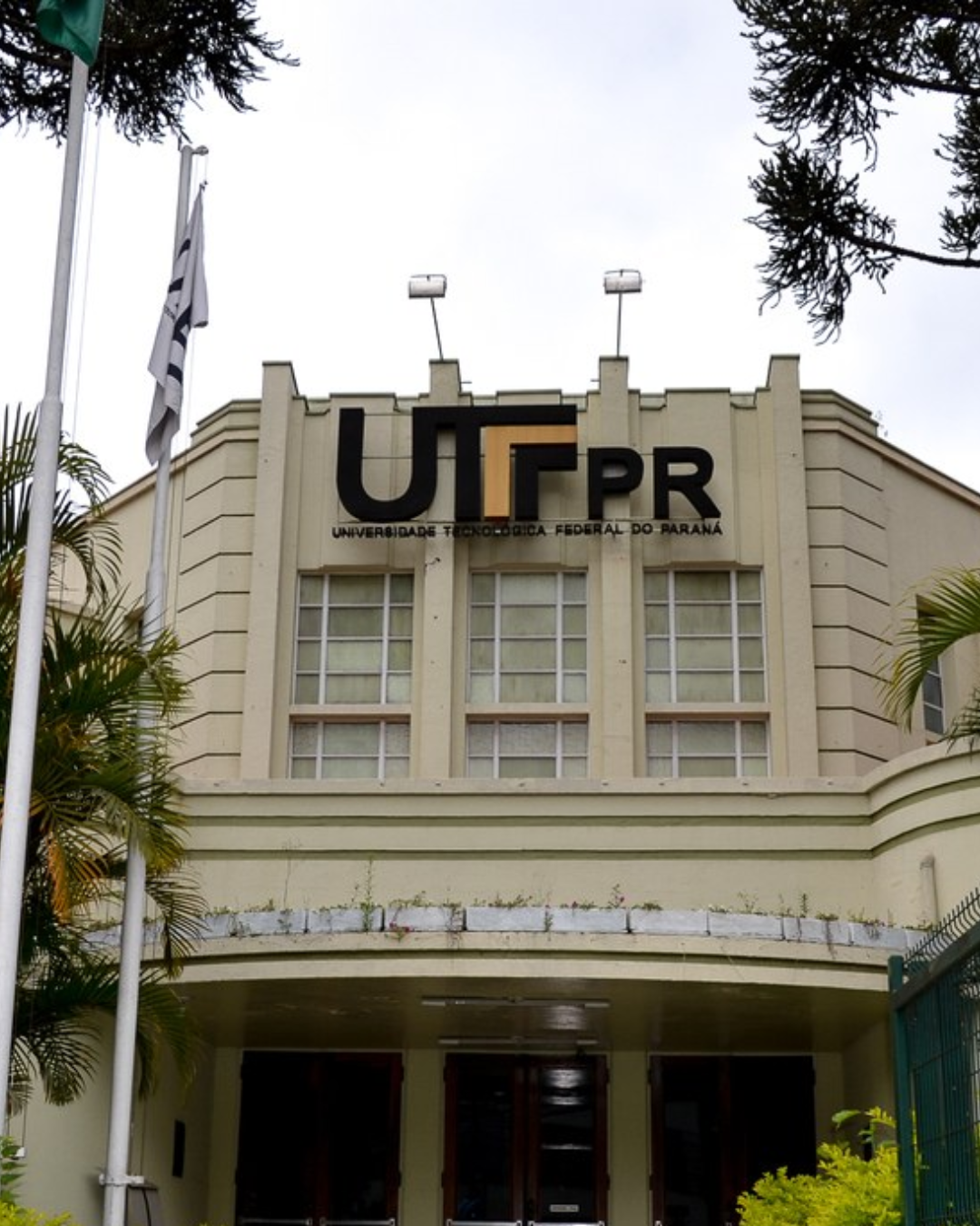 UTFPR abre concurso para professores com salário de R$ 10,4 mil