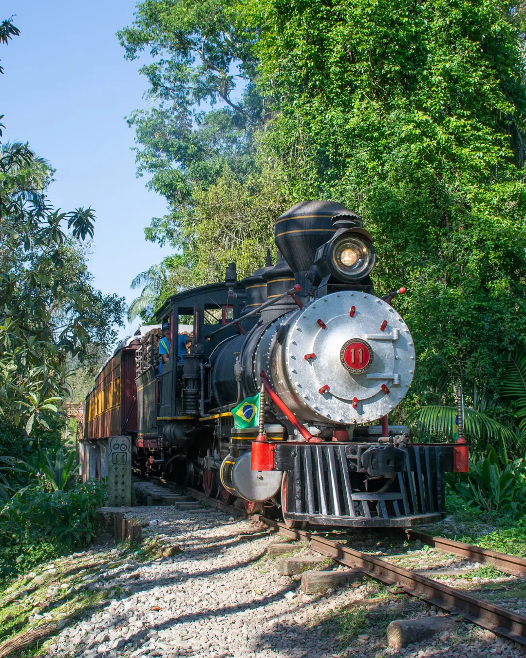 Estão abertas as vendas para passeios de Natal na locomotiva mais antiga do Paraná