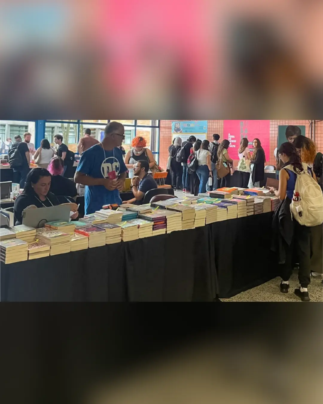 Feira Lombada traz descontos em livros acadêmicos em Curitiba