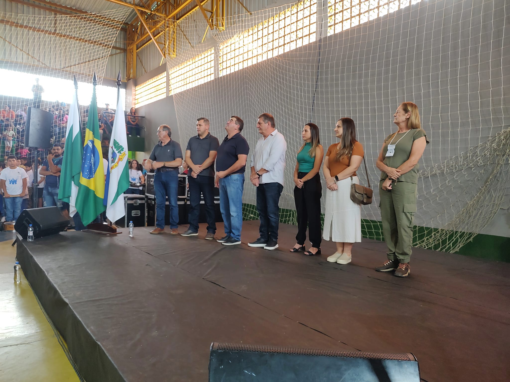 Aniversário De Tunas Do Paraná É Comemorado Com Cerimônia E Corte De Bolo Gigante