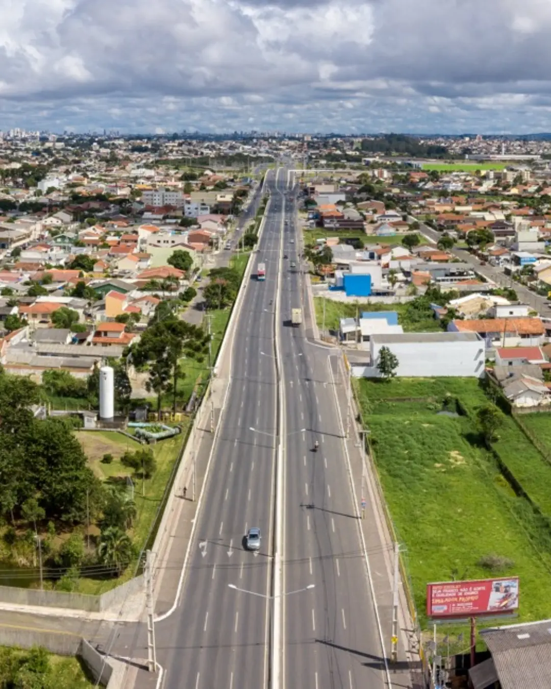 Pinhais lidera crescimento com alta qualidade de vida e novos investimentos