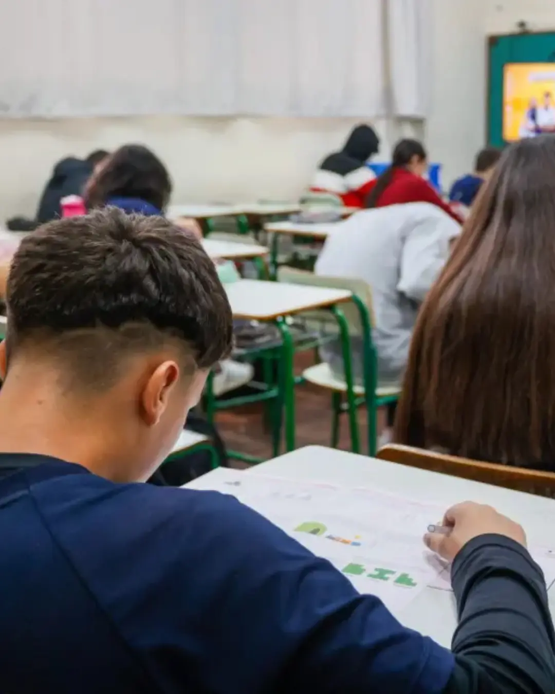 TJPR suspende edital de terceirização da gestão de 82 escolas no Paraná