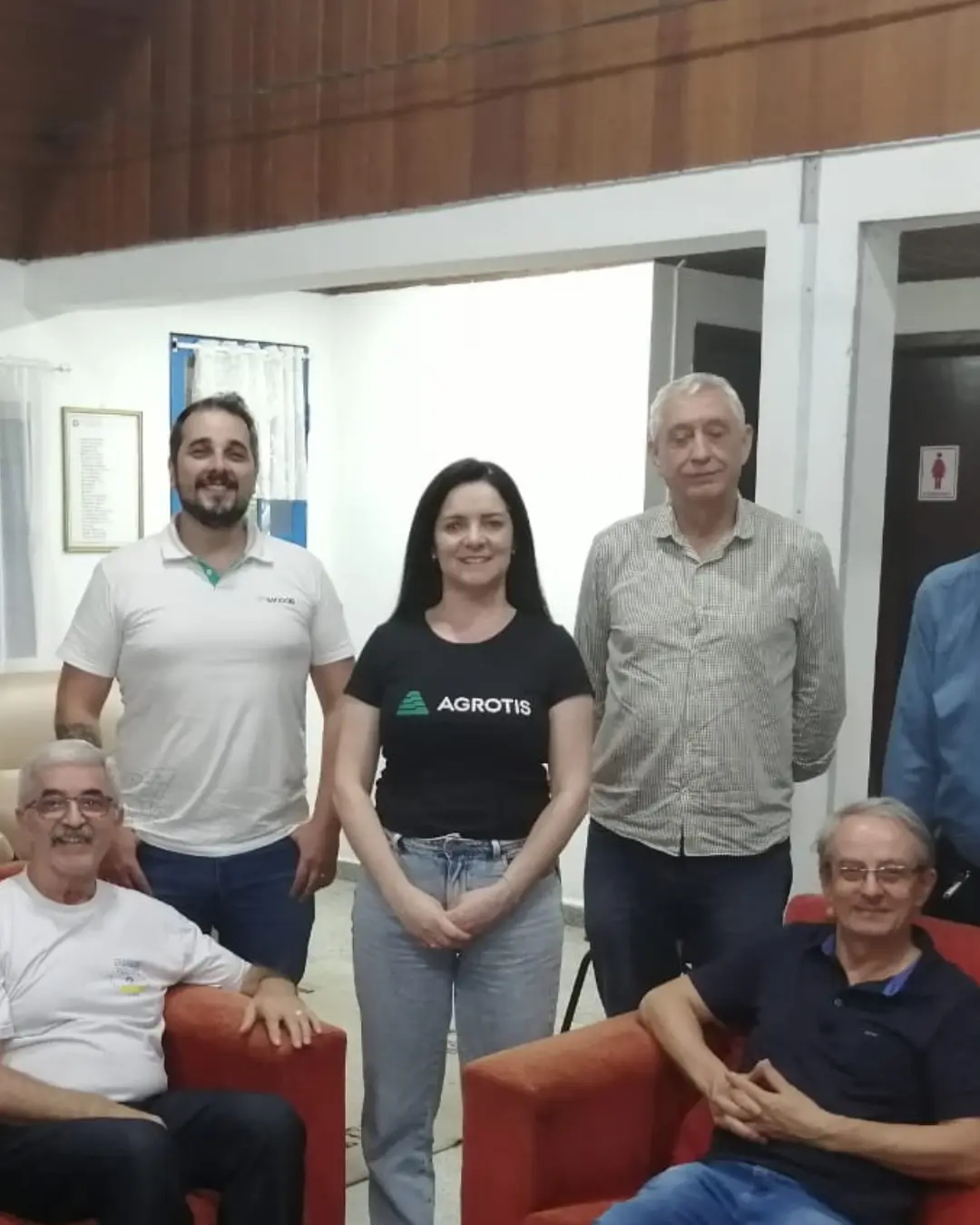 Marli de Jesus dos Santos é a primeira mulher eleita presidente da AEAPR-Curitiba