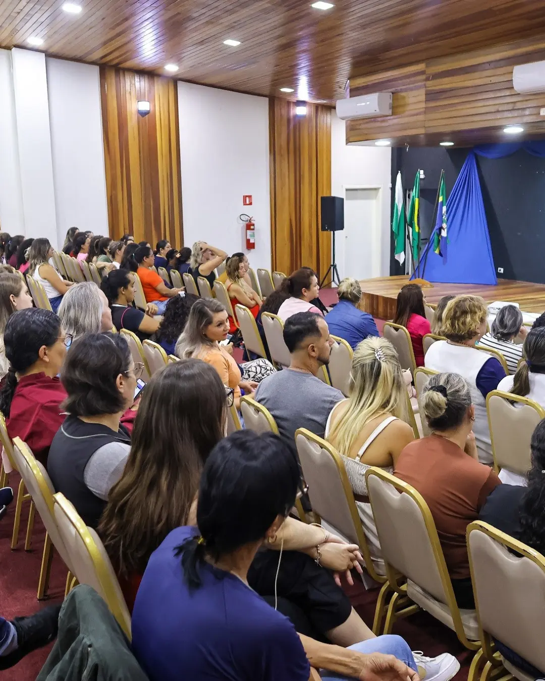 Programa inédito em Quatro Barras oferece pós-graduação gratuita para profissionais da Educação