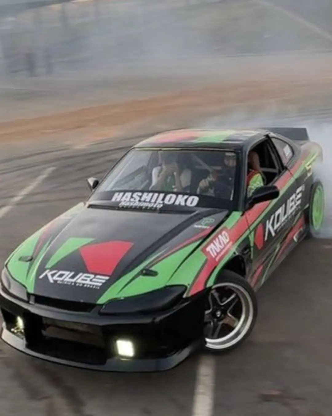 Evento de drift movimenta Ceasa Curitiba com manobras e solidariedade neste final de semana