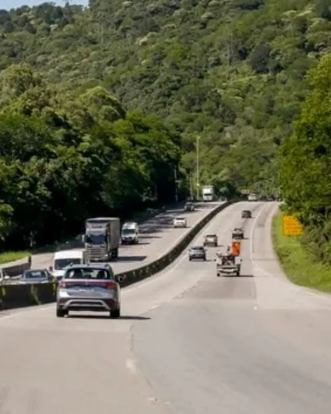 Feriado do Trabalhador movimenta BR-116, BR-376 e BR-101 entre SP, PR e SC