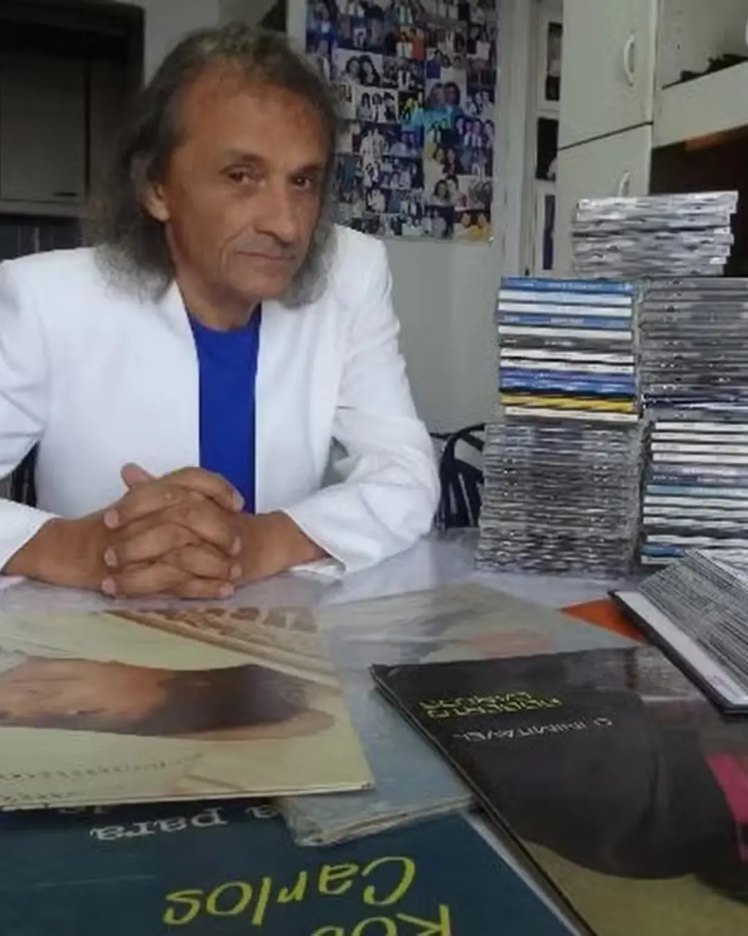 Luiz Carlos Chacon, Sósia De Roberto Carlos Por Mais De 50 Anos, Morre Em Curitiba Luiz Carlos Chacon, Sósia De Roberto Carlos Por Mais De 50 Anos, Morre Em Curitiba