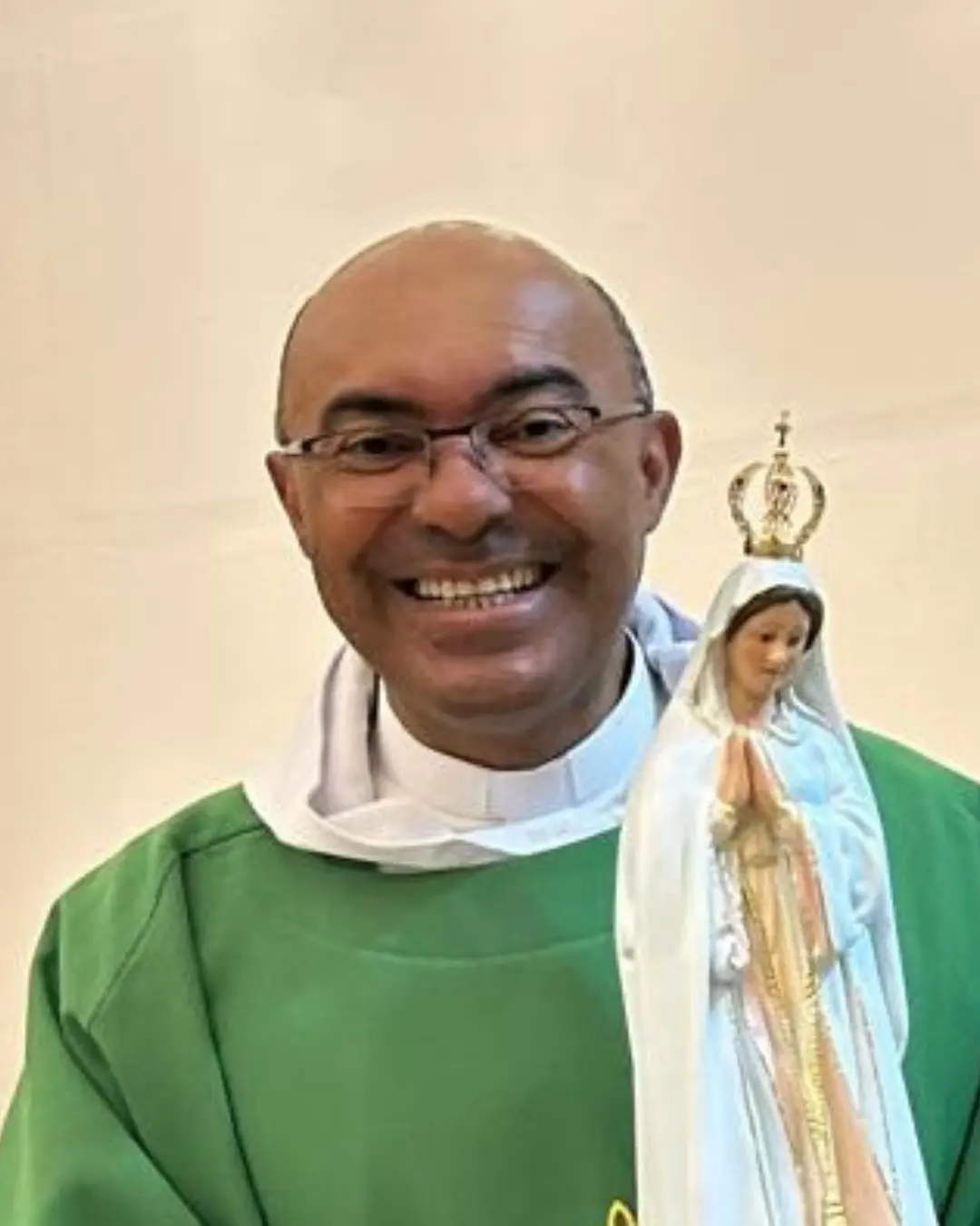 Transferência do padre Messias é temporariamente suspensa e pároco permanece em Campina Grande do Sul