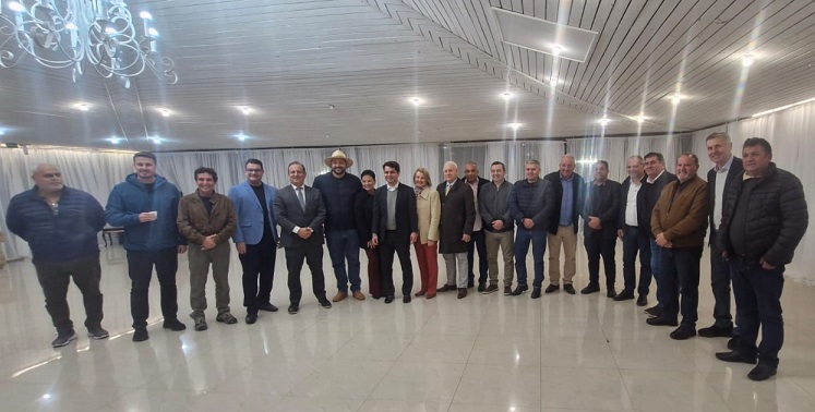 Mega Encontro De Lideranças Da Rmc Reforça Protagonismo De Alexandre Curi No Futuro Do Paraná