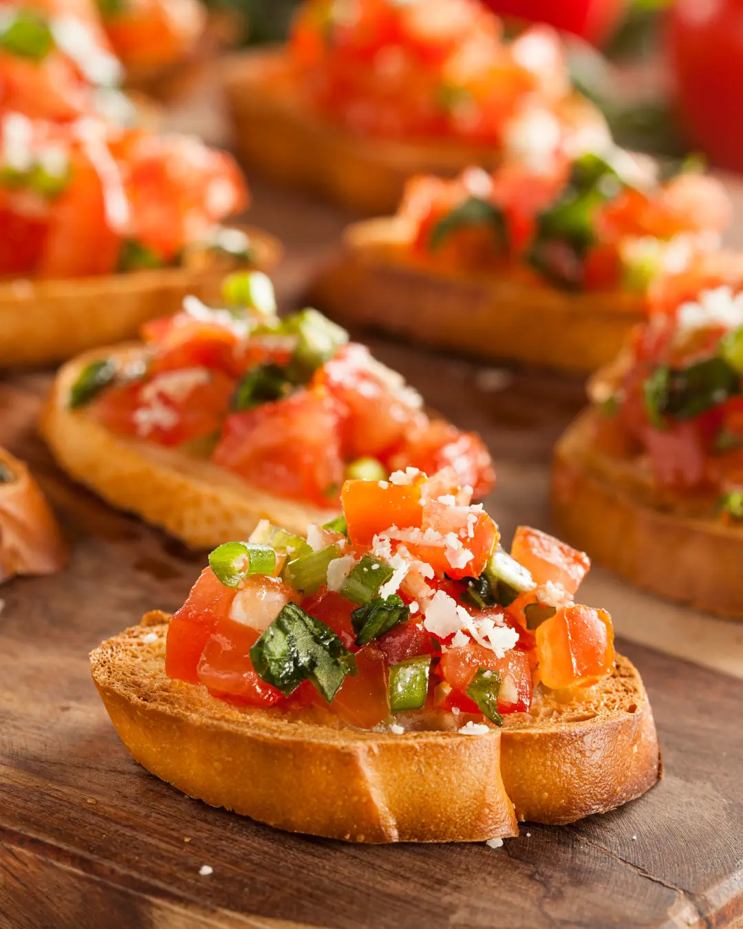 8 acompanhamentos irresistíveis para deixar suas sopas de inverno ainda mais saborosas