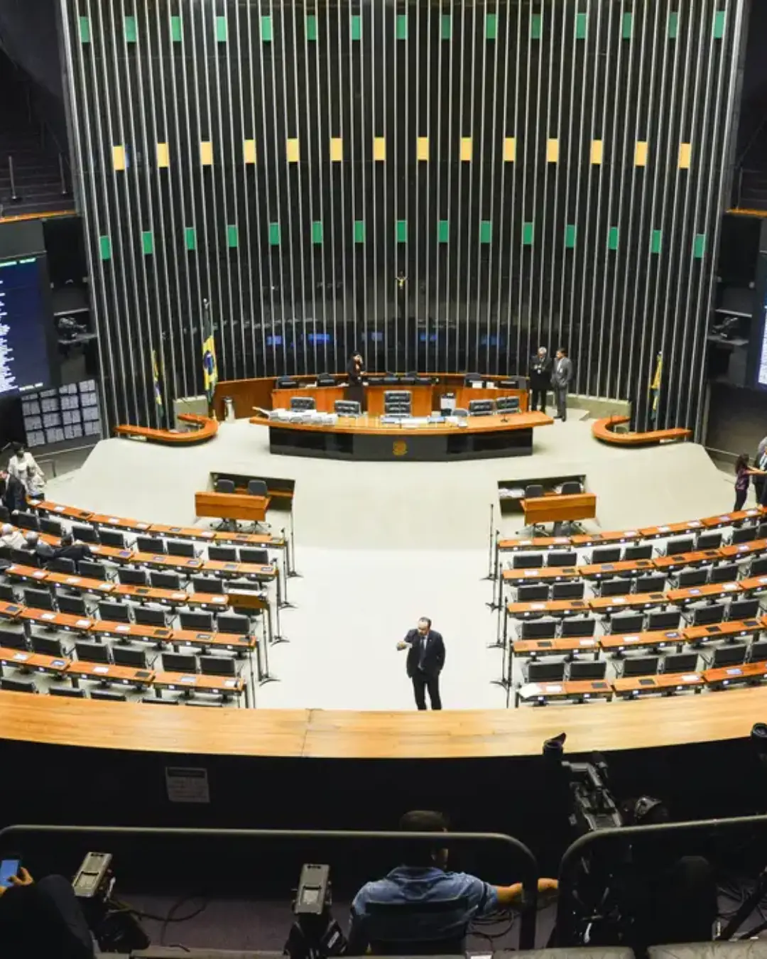 Parlamentares receberam R$ 100 milhões em reembolsos médicos nos últimos 6 anos, aponta levantamento