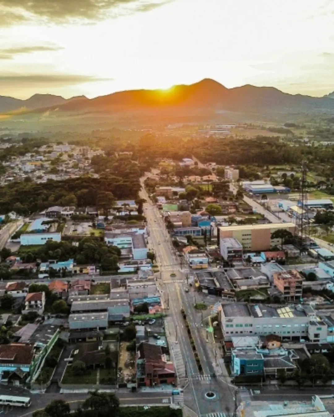 Quatro Barras lidera qualidade de vida na RMC segundo índice nacional