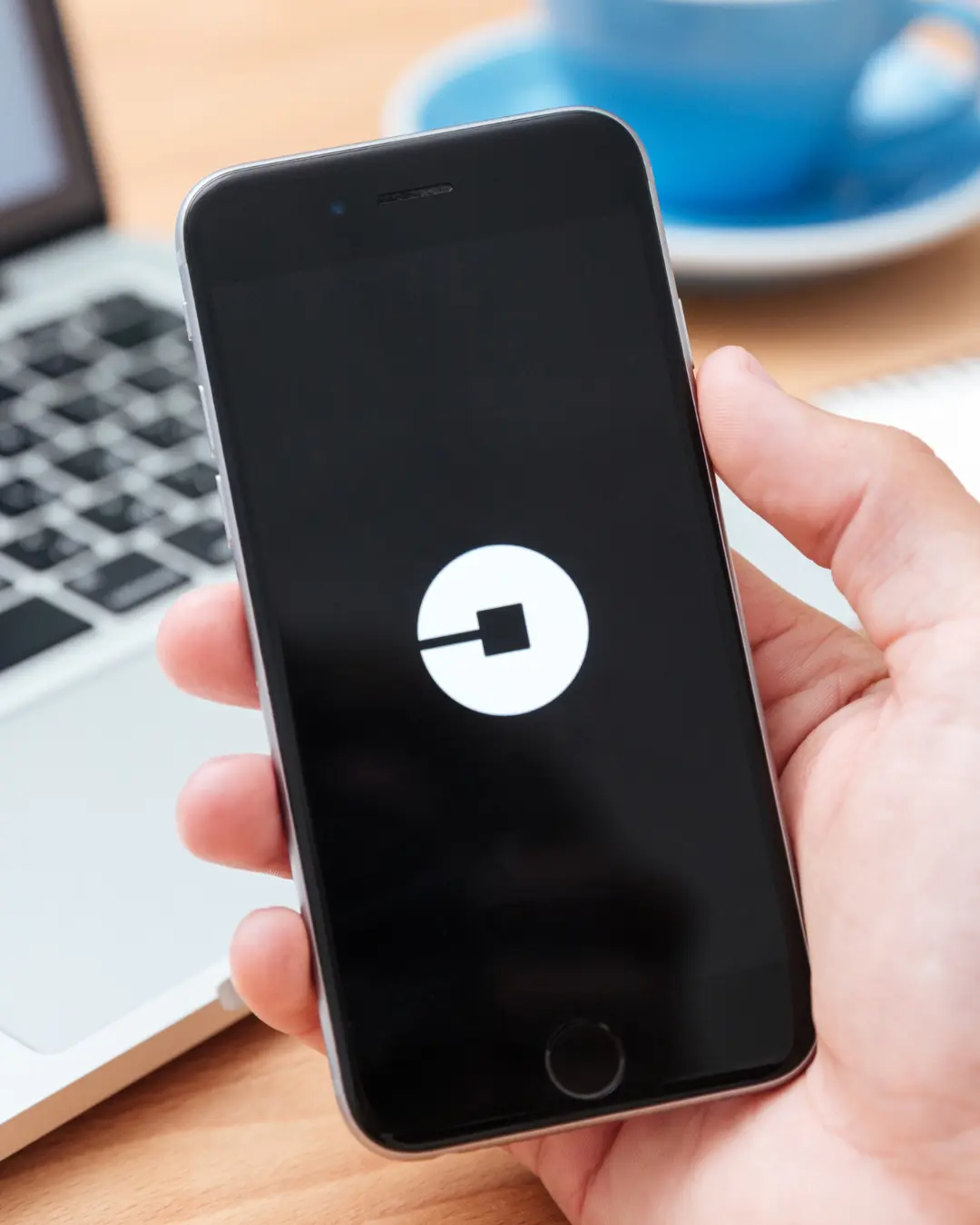 Uber lança serviço de entregas intermunicipais e interestaduais em parceria com a Loggi