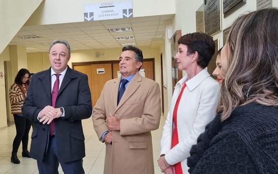Fórum Regional de Campina Grande do Sul celebra 30 anos de história com solenidade simbólica e emocionante