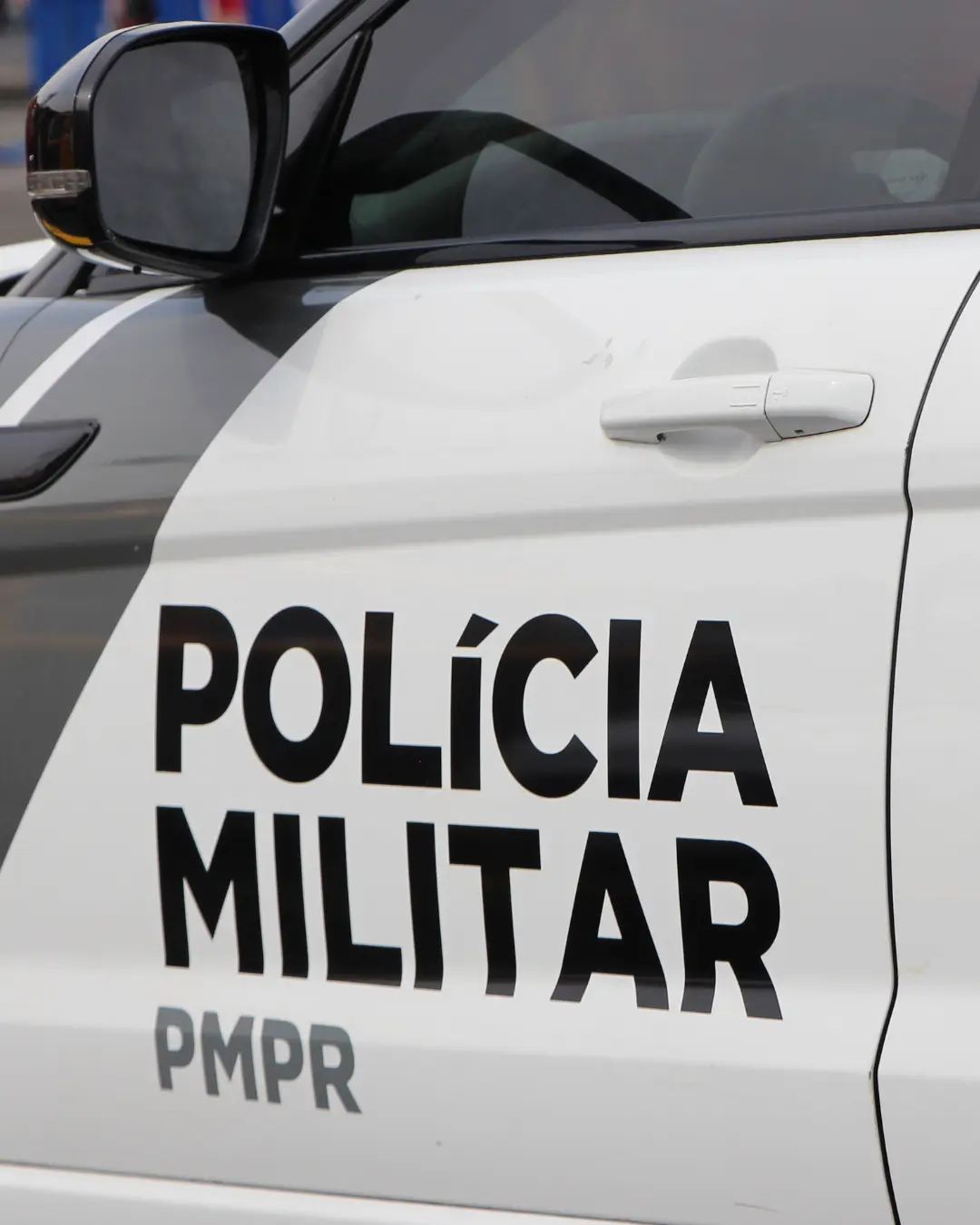 Filho suspeito de matar mãe encontrada em geladeira em Colombo está foragido