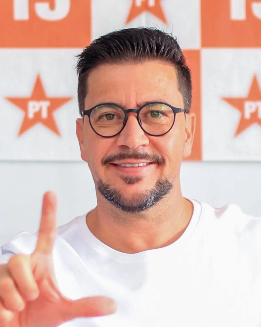 Militância do PT é chamada para votar neste domingo no segundo turno da eleição do PED