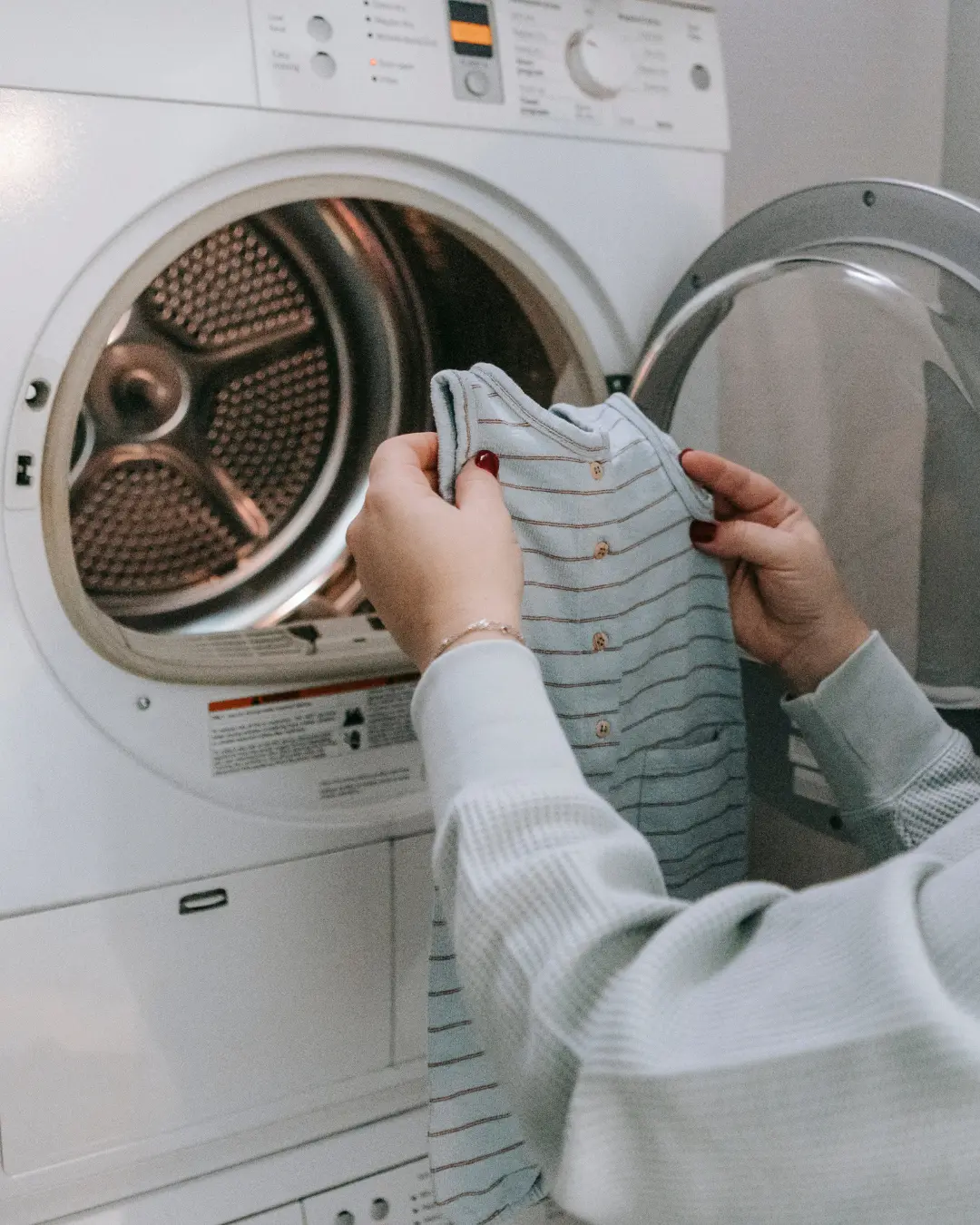 Roupas sem pelinhos: como evitar o problema na máquina de lavar