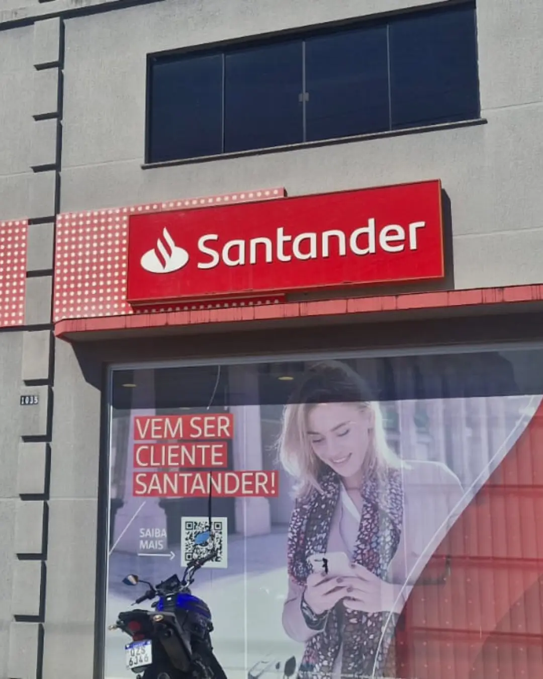 Santander vai fechar agência em Campina Grande do Sul em agosto