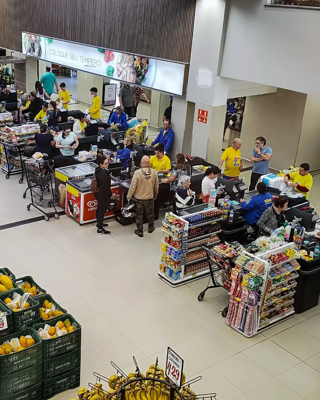 Vendas no comércio do Paraná sobem três vezes mais que a média nacional até maio de 2025, aponta IBGE