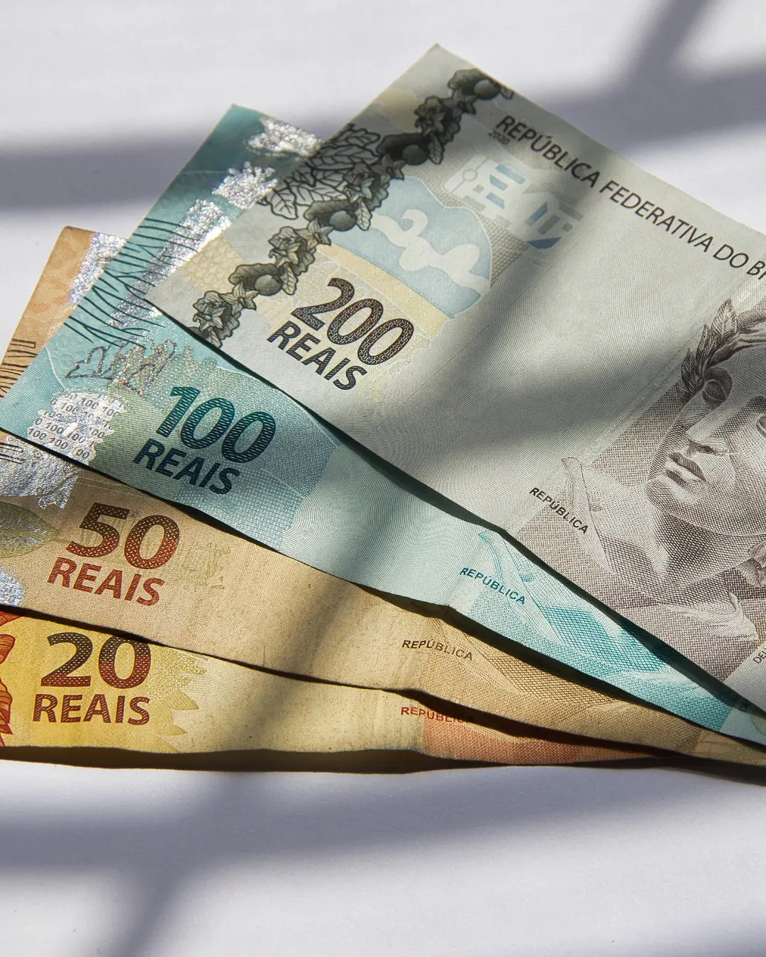 Homem com dívida de mais de R$ 40 mil em pensão alimentícia é preso em Curitiba
