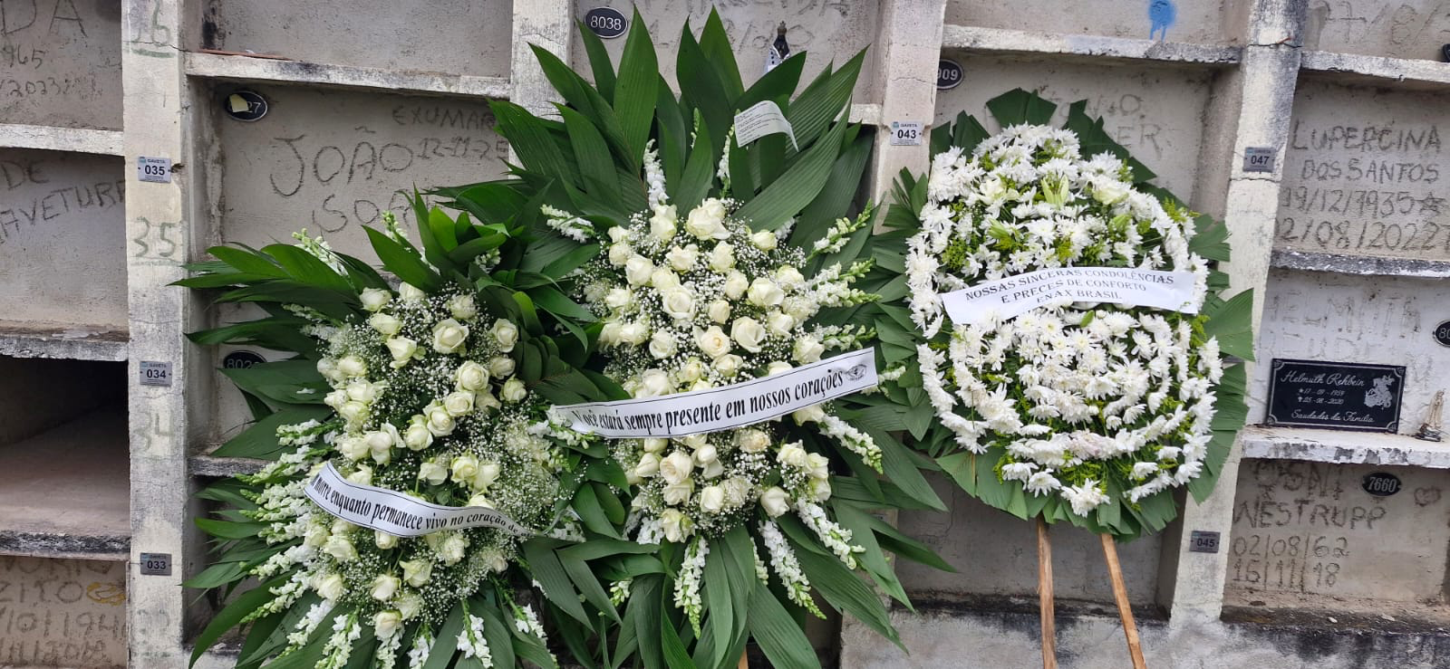 Domingo foi de despedida e sepultamento das nove vítimas da explosão na Enaex