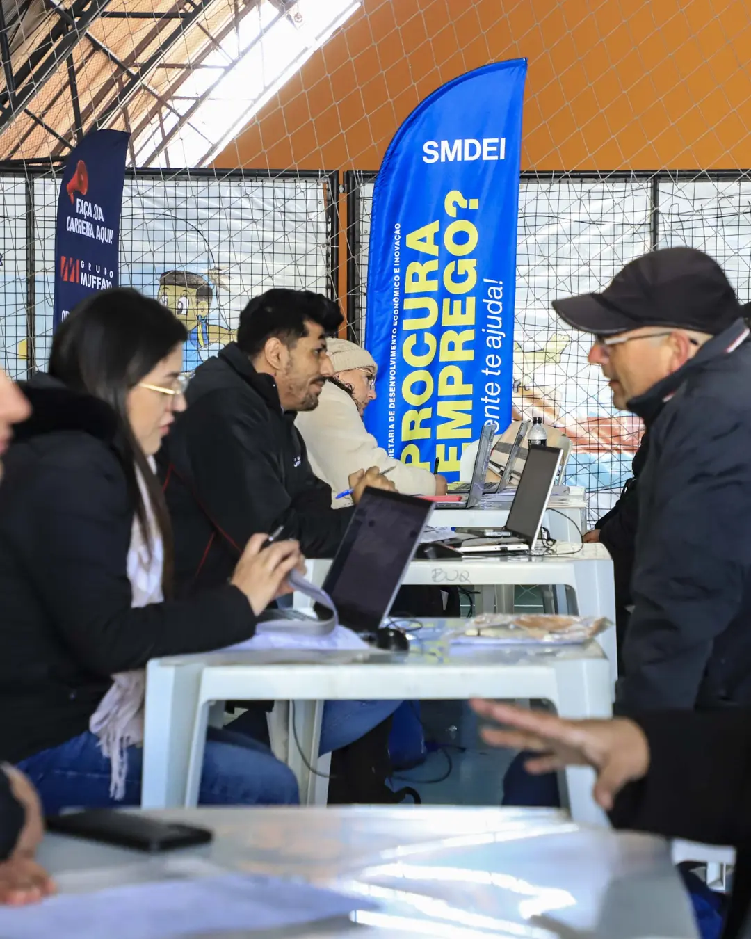 Mutirão com mais de 7 mil vagas de emprego acontece em Curitiba nesta quarta-feira (20)