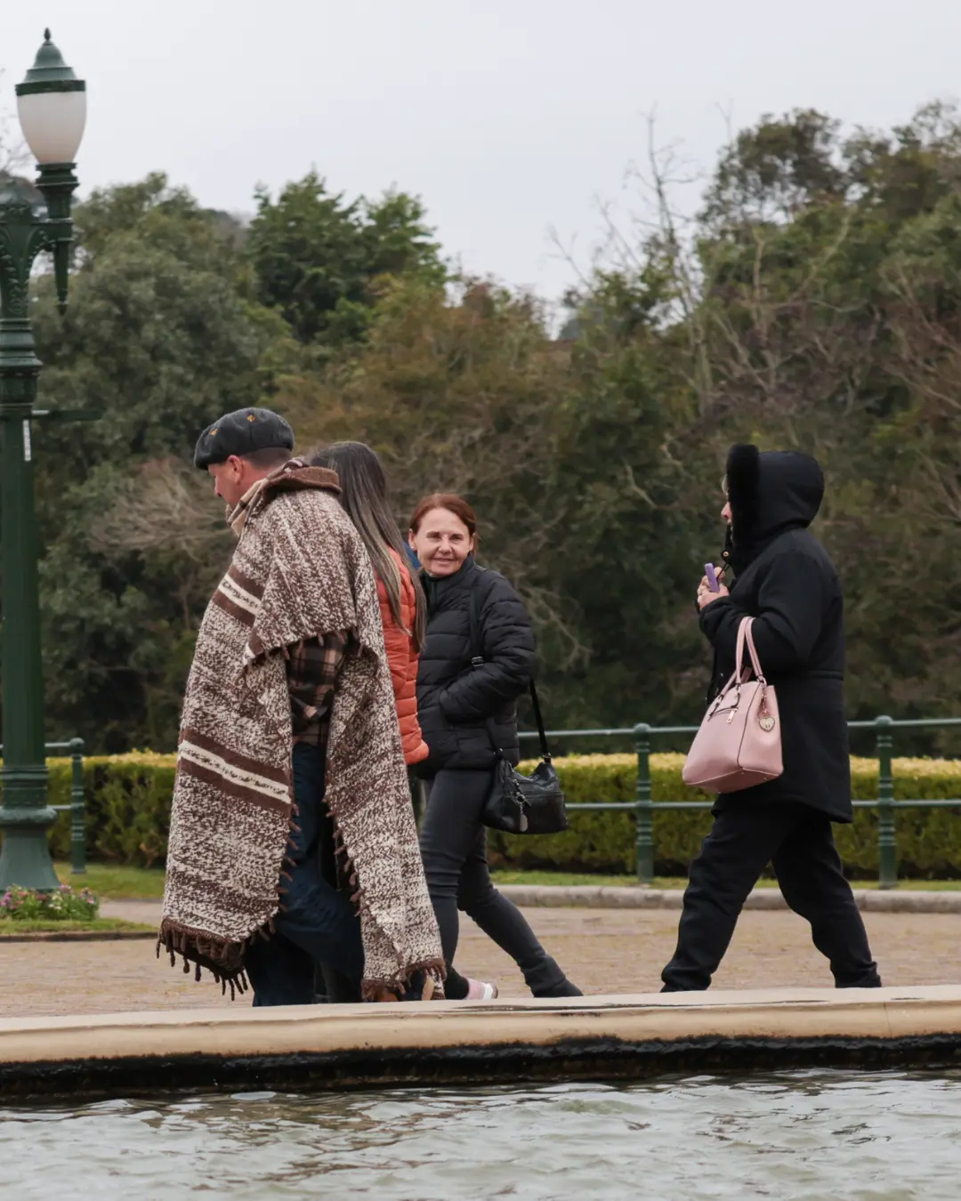 Temperaturas sobem nesta quinta e frio intenso retorna no fim de semana em Curitiba