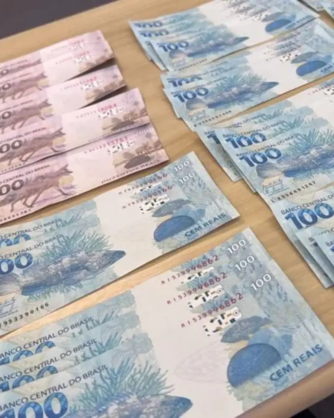 Homem é preso em Colombo ao receber R$ 4 mil em cédulas falsas após investigação da PF