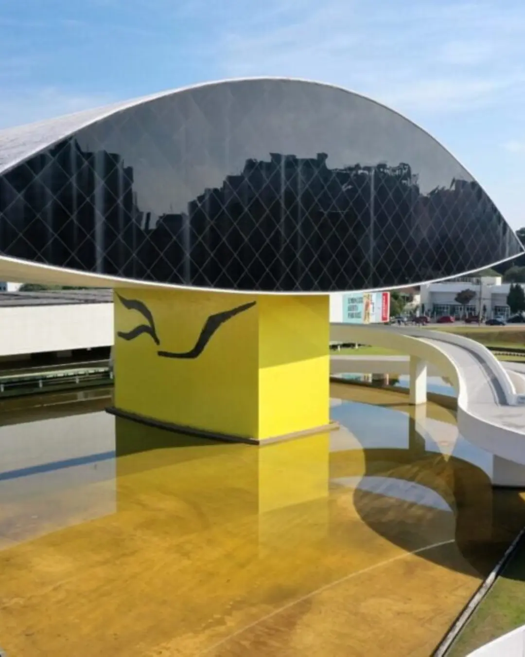 Museu Oscar Niemeyer terá funcionamento especial no feriado em Curitiba