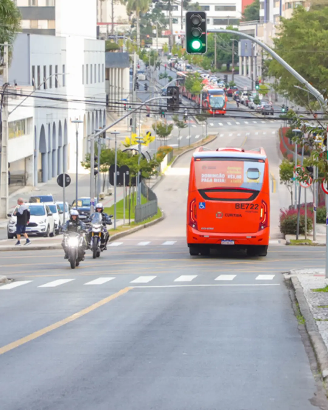 Número de acidentes com transporte coletivo em Curitiba cai 35% nos primeiros oito meses de 2025