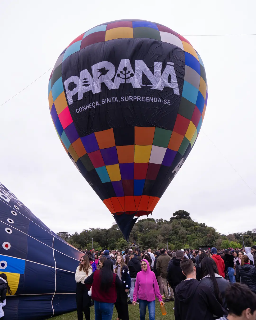Primeiro Festival da Primavera em Castro reúne gastronomia e maior encontro de balonismo do Paraná